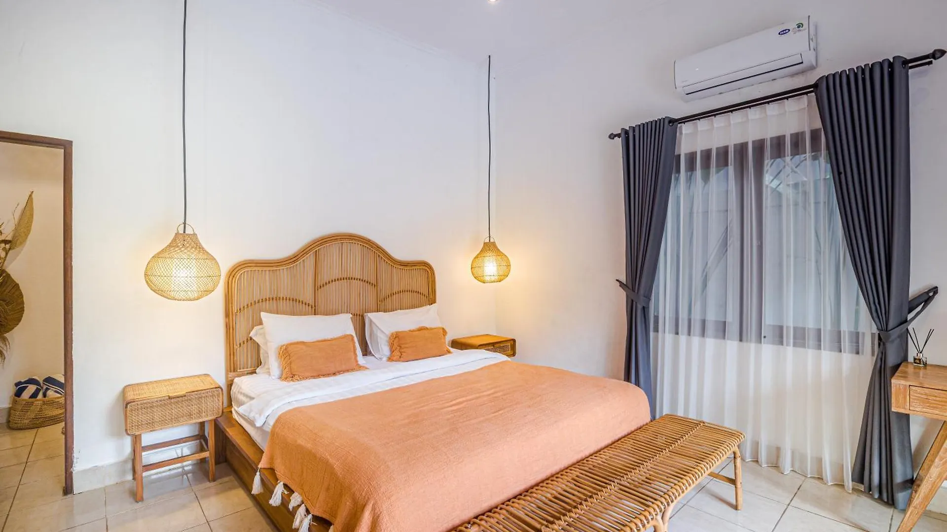 Villa Deba 2 By Bali Villa Solutions Seminyak