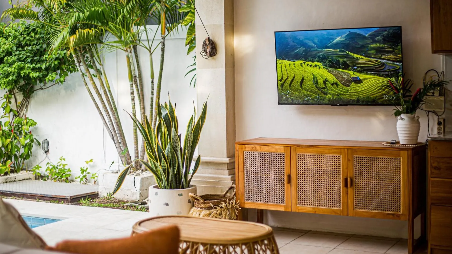 Villa Deba 2 By Bali Villa Solutions Seminyak  Seminyak (Bali)