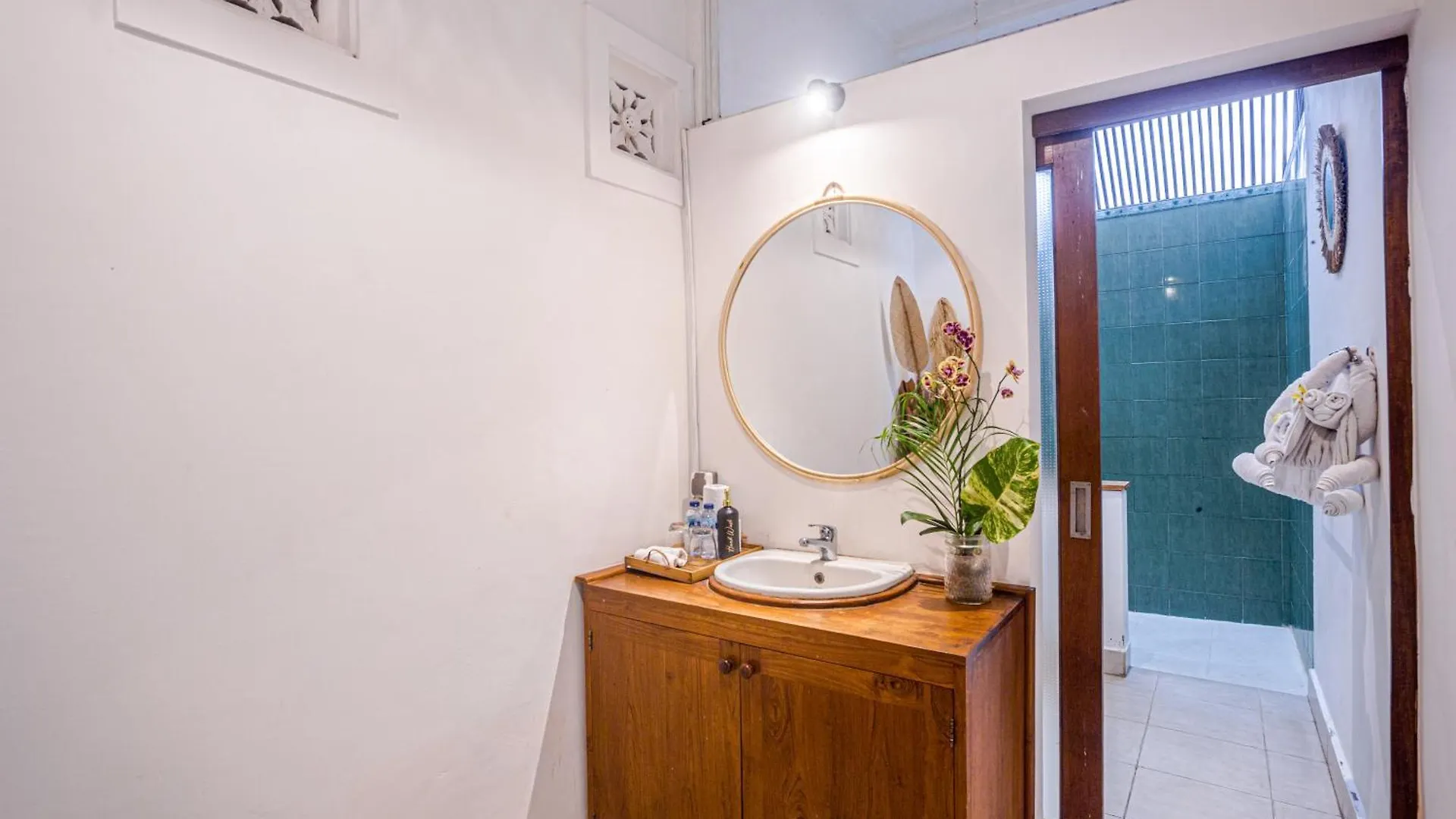 Villa Deba 2 By Bali Villa Solutions Seminyak