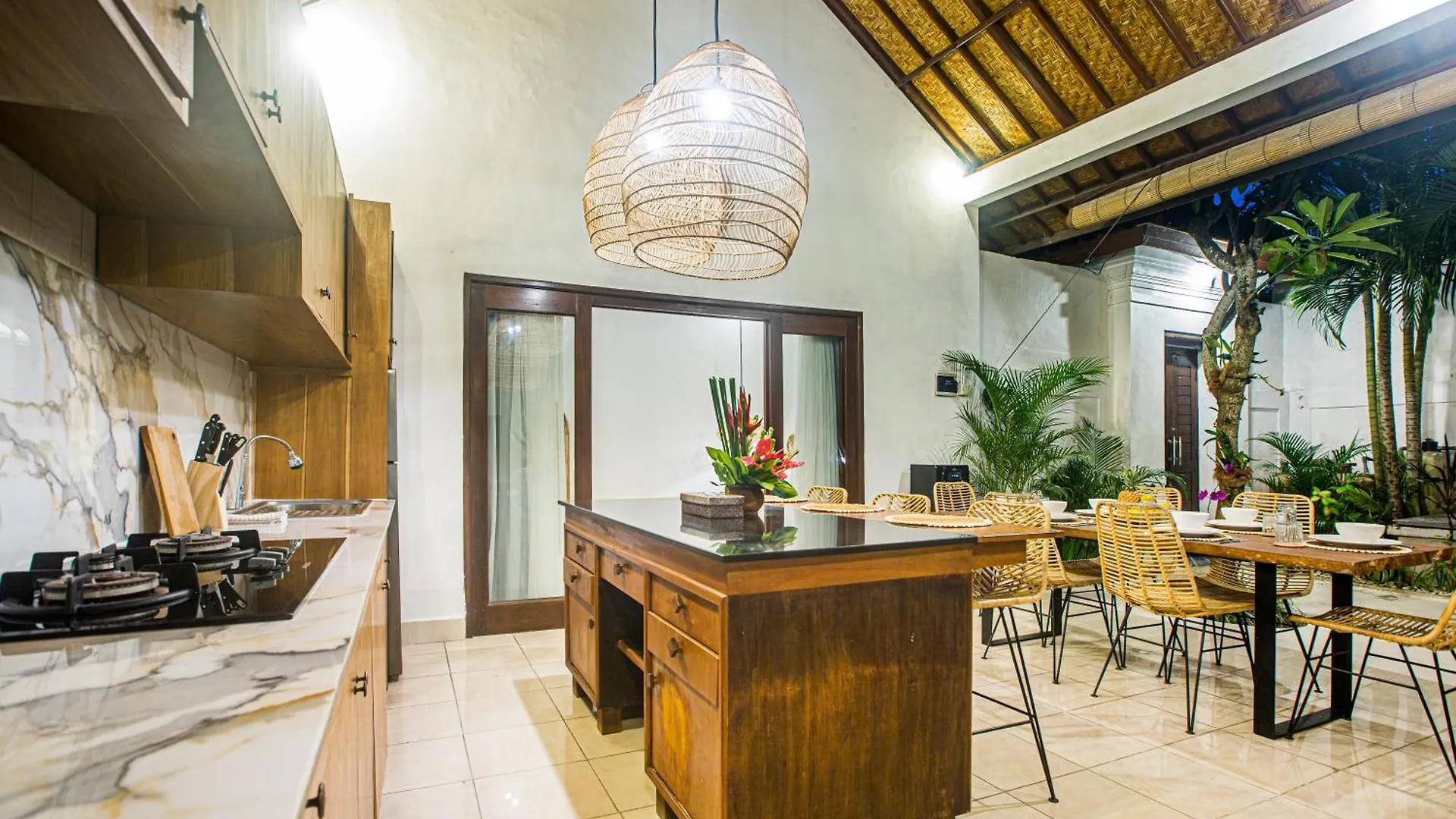 Villa Deba 2 By Bali Villa Solutions سمينياك