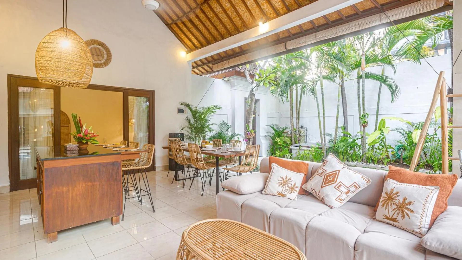 Villa Deba 2 By Bali Villa Solutions سمينياك 0*,  إندونيسيا