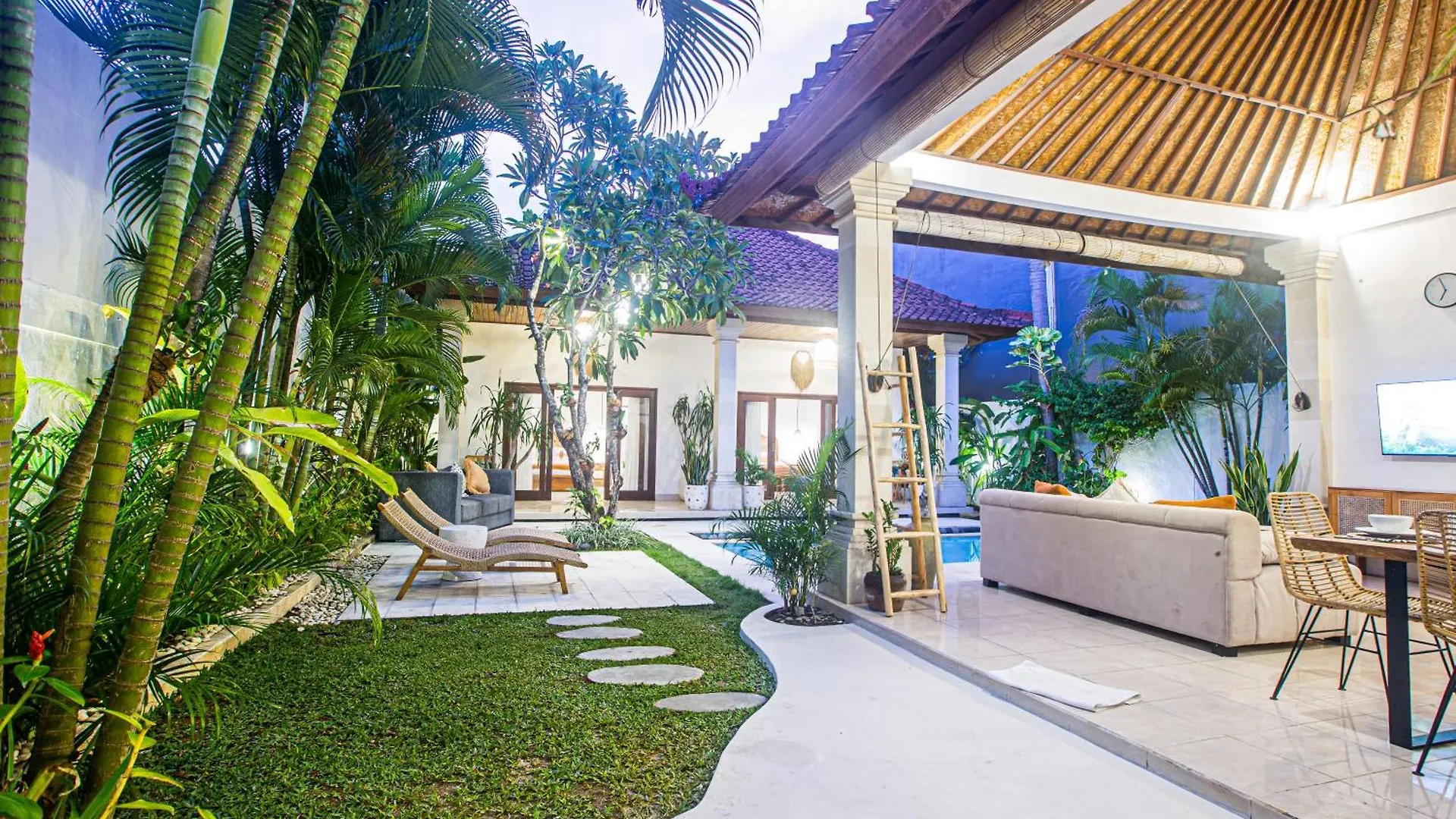 Villa Deba 2 By Bali Villa Solutions سمينياك إندونيسيا