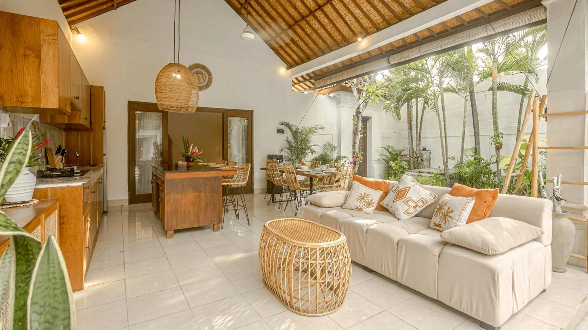 Villa Deba 2 By Bali Villa Solutions سمينياك