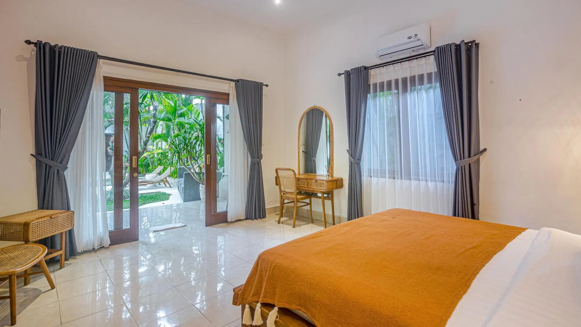 Villa Deba 2 By Bali Villa Solutions سمينياك 0*,  إندونيسيا
